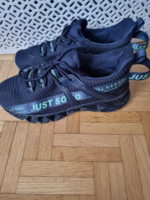Buty sportowe rozmiar  37 wygodne