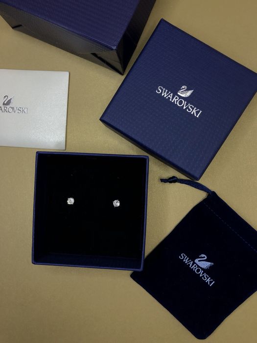 Сережки swarovski, сережки сваровскі,сваровски, пусети,прикраси