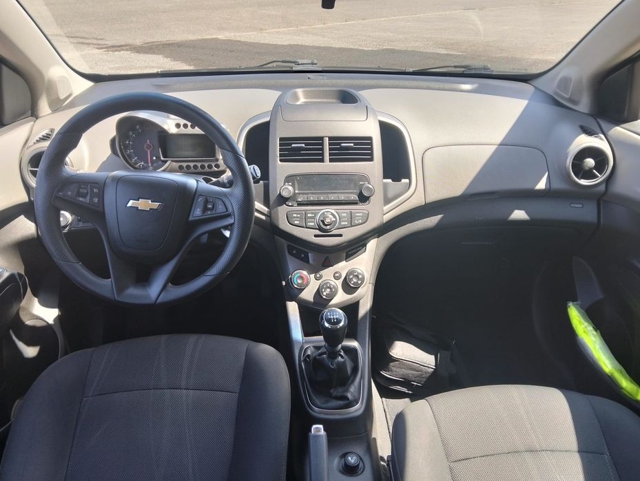 Chevrolet Aveo 1.2 Gasolina ano 2012