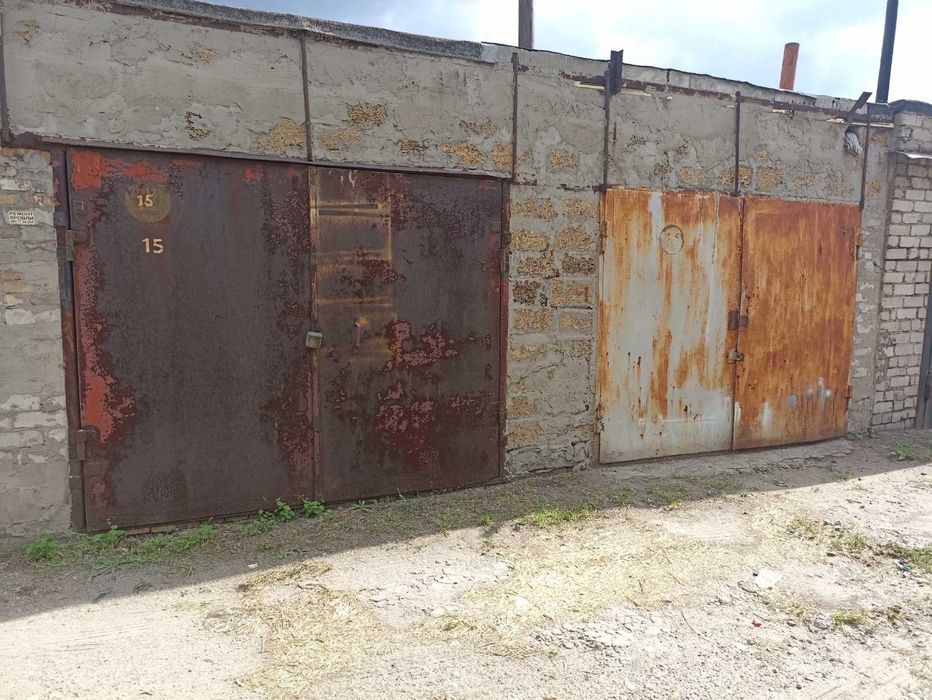 Продам гараж центр