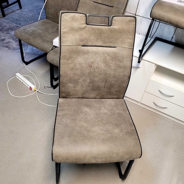 Krzesła wygodne 4szt. Możliwy transport