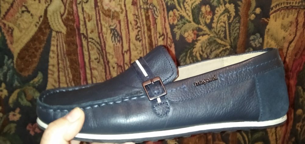 Moucassins azuis em pele