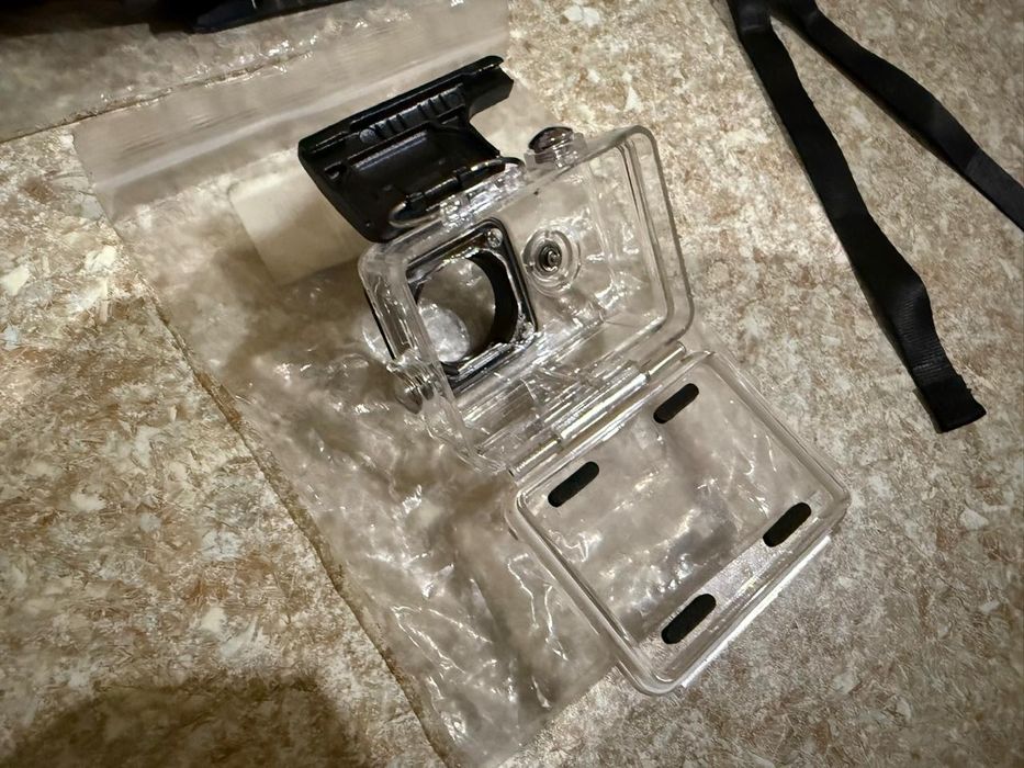 Крепления камеры go pro 3,4 или xiaomi Yi, отличное состояние!