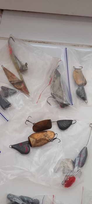 Снасти рыбацкие .