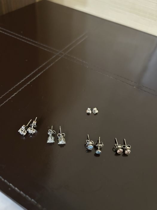 Серьги-гвоздики гипоаллергенные