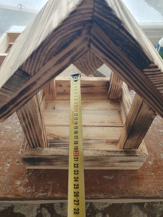 Годівничка для птахів