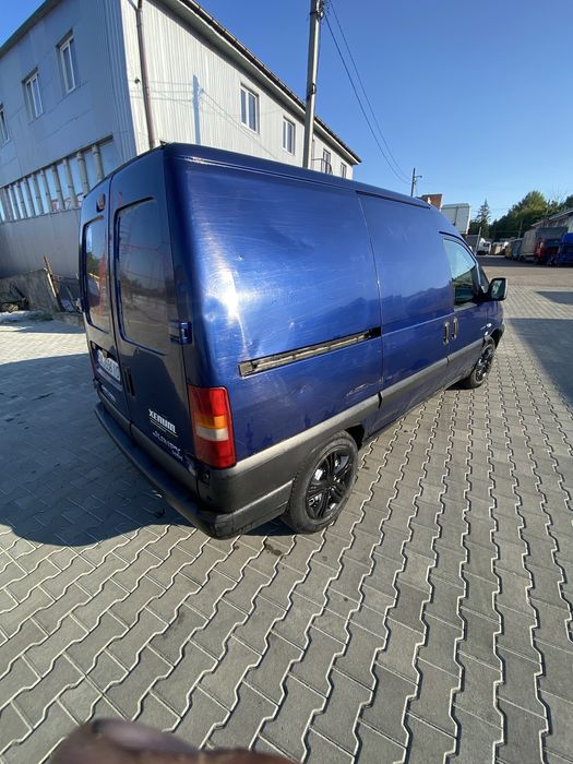 продам надійне авто