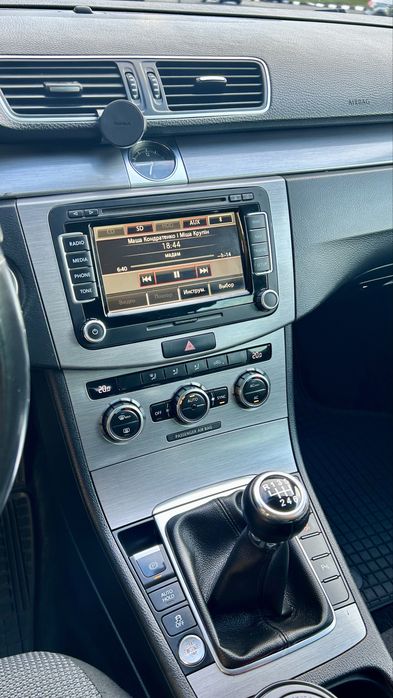 Volkswagen Passat 2012 VIN WVWZZZ3CZCE137952 фото оголошення 7 з 8