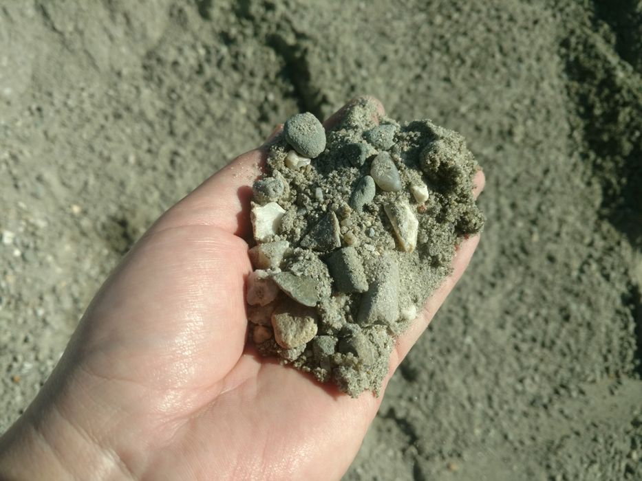 Piasek Dziergowice żółty do murowania piaskownicy cement wapno żwir