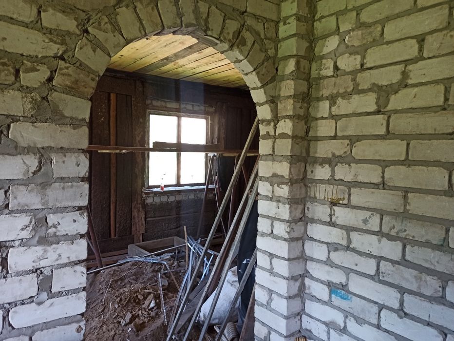 Продам недобудований будинок