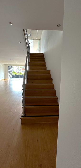 Espaço para Arrendamento nas Colinas do Cruzeiro