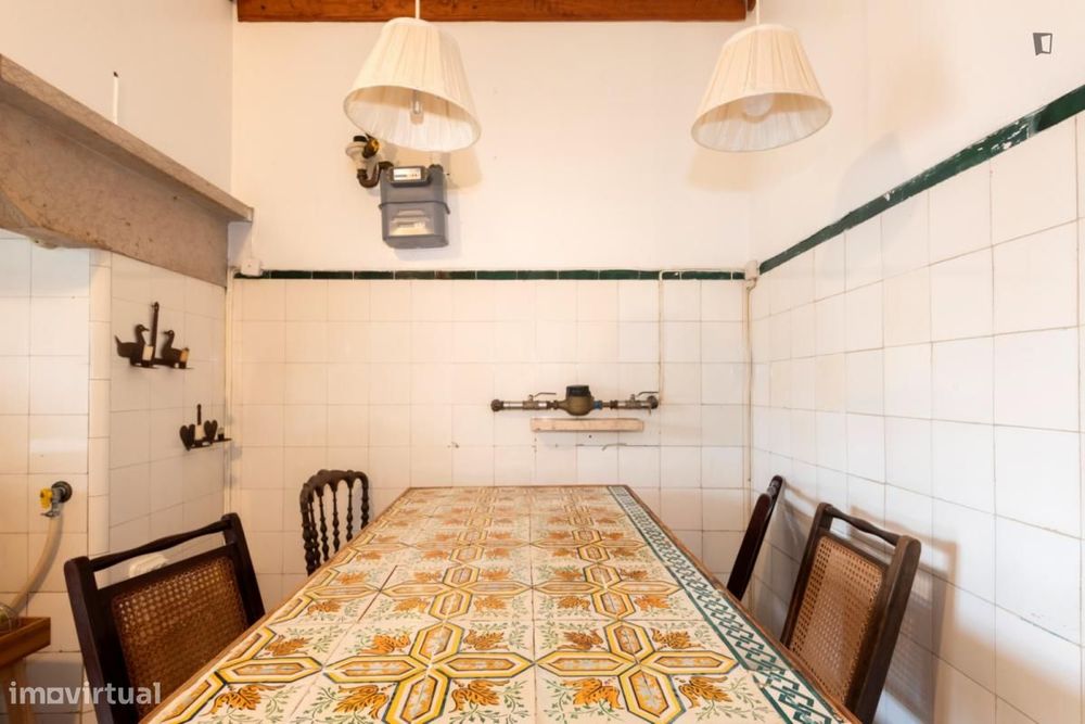 Quarto - localizado em Penha de França Lisbon