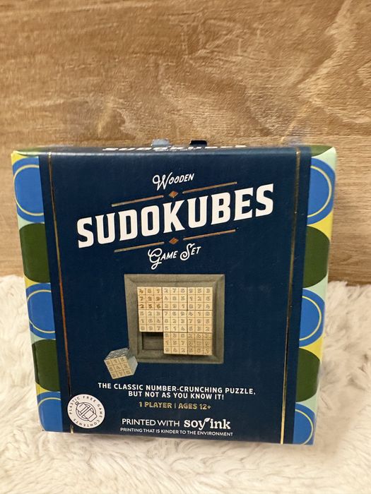 drewniany zestaw do gry sudoku