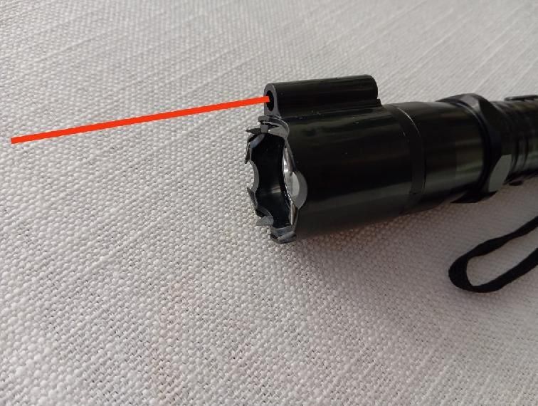 Latarka z paralizatorem + LASER model 288 odstraszacz ochrona MOCNA