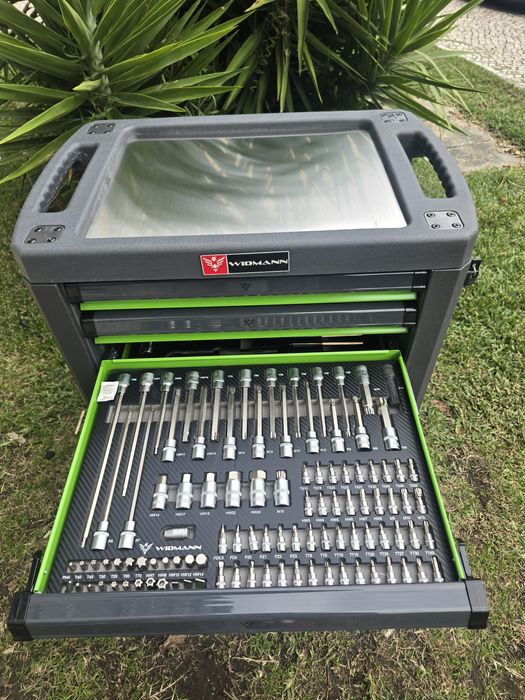 Carrinho de ferramentas 7 gavetas 6 completas  novo