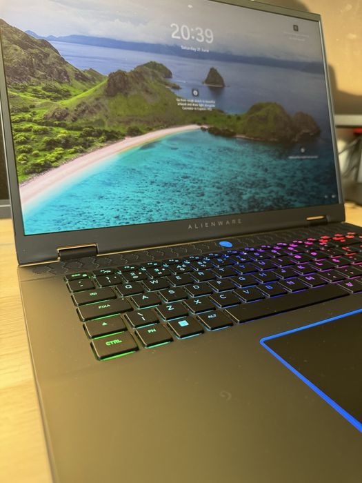 Laptop Dell Alienware m16 R2