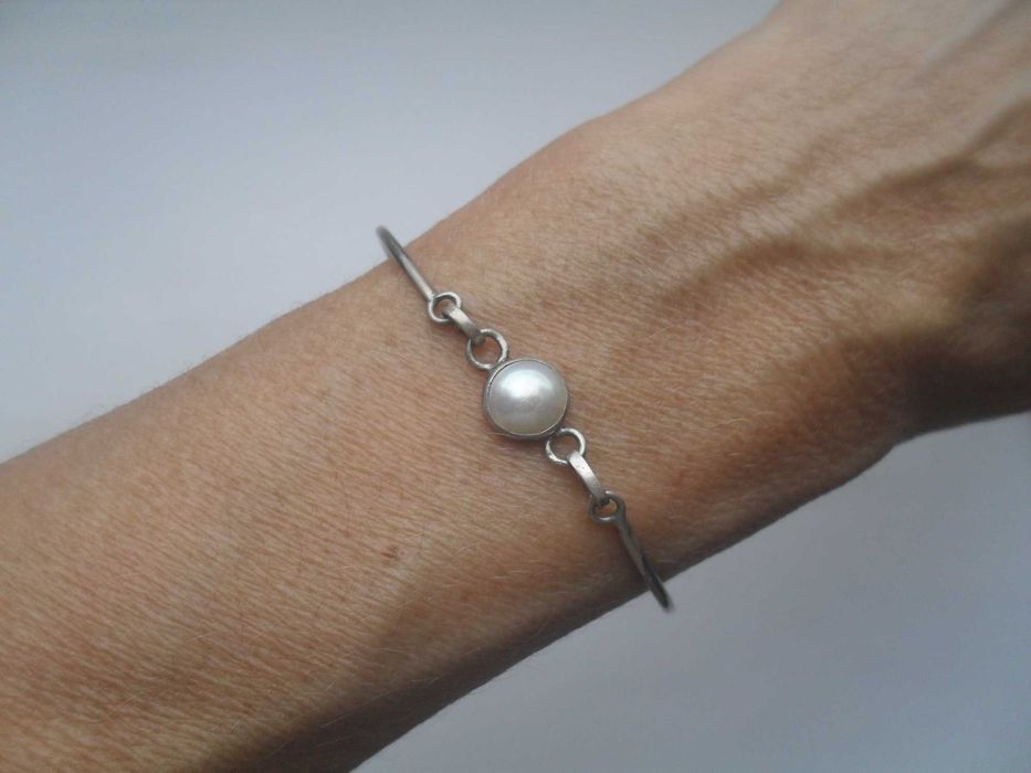 Srebrna bransoletka z perełką - cena ost