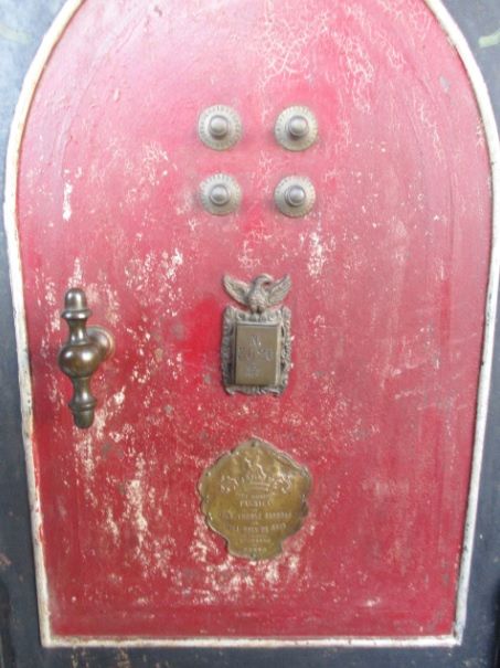 Antigo cofre Fabrica de João Thomaz Cardoso - Villa Nova de Gaya