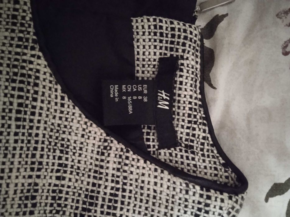 Сукня чорно-біла Н&М