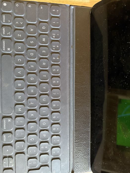 Ipad Pro 12.9 + Capa teclado Apple