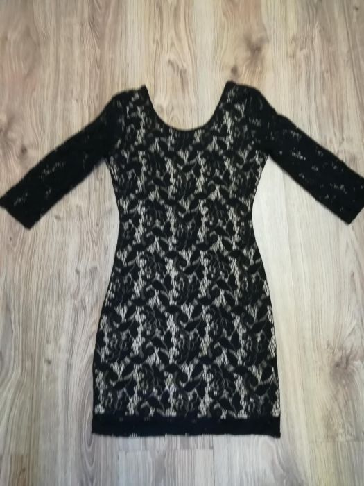 Koronkowa sukienka H&M