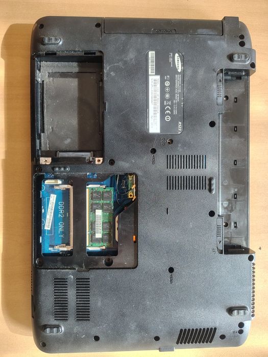 Ноутбук Samsung R530