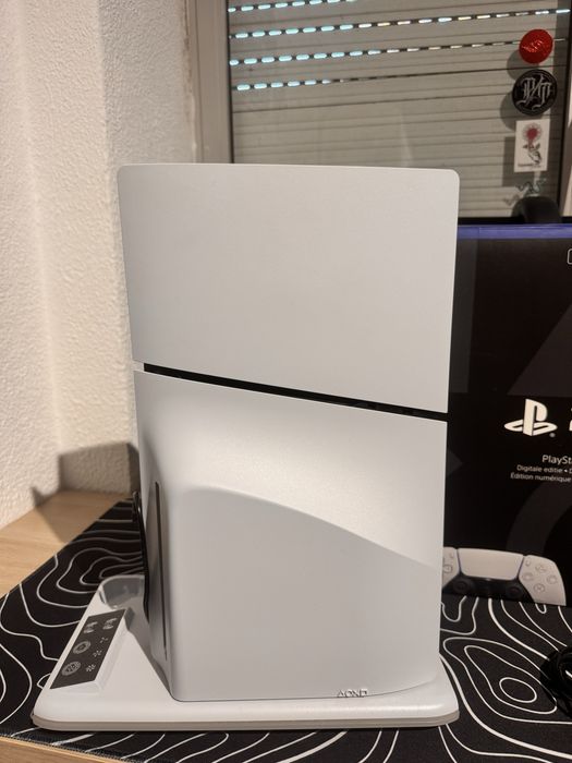 PlayStation 5 Slim Digital + Leitor de Discos + Base OIVO com Carregador (Com Fatura e Garantia)