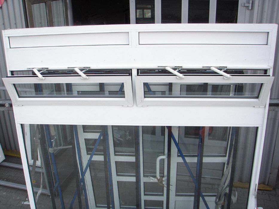 Witryna aluminiowa 260x265
