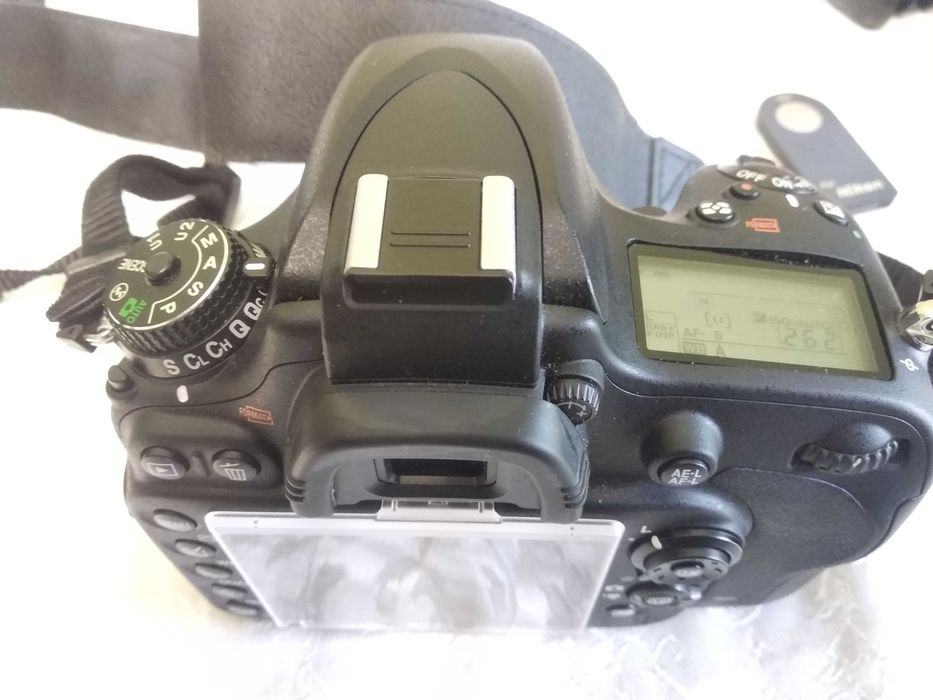 фотоаппарат повний кадр Nikon D610 + Nikkor 50 мм. 1:1.8 D ідеал стан