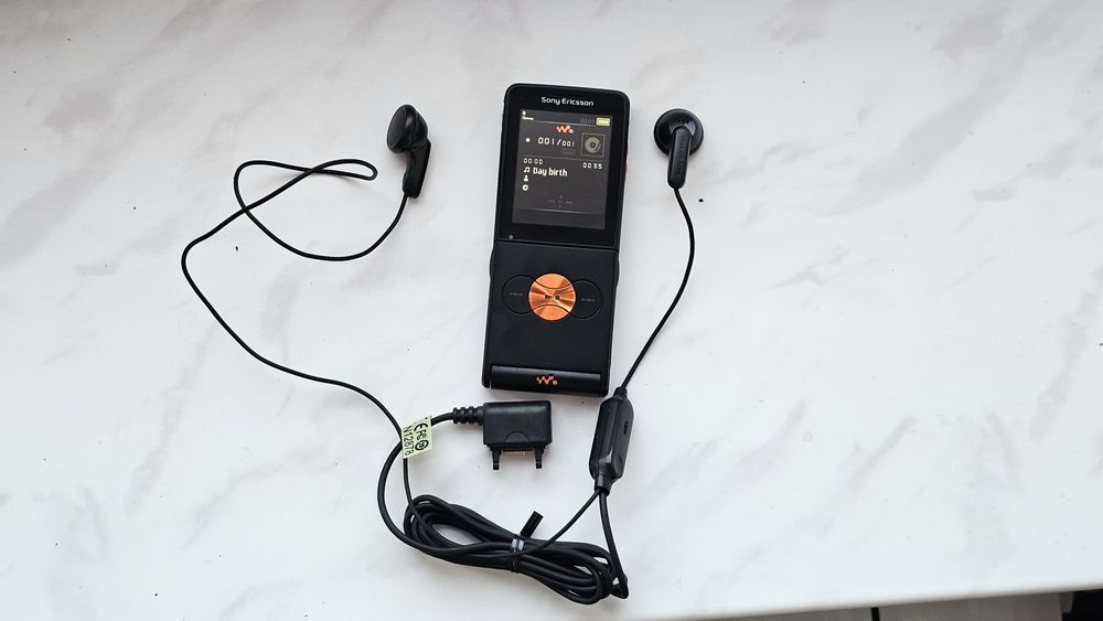 Sony Ericsson W350i. Walkman. Bardzo Ładny