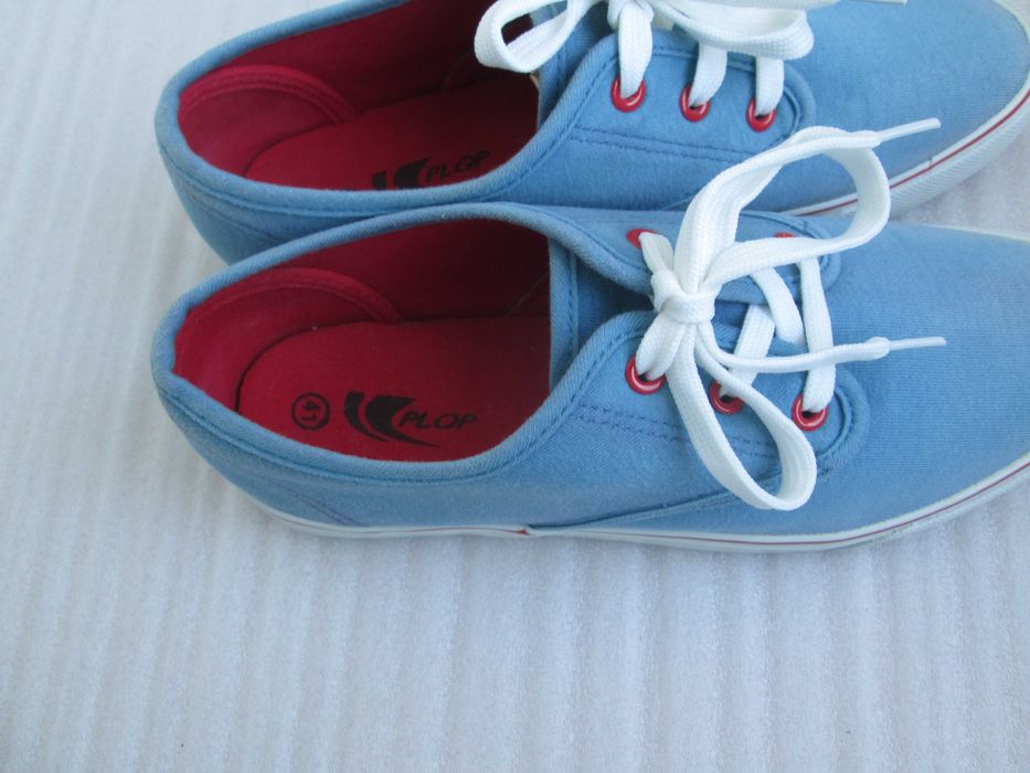 Кеды,мокасины женские р.40-41 стелька 26см новые кроссовки.