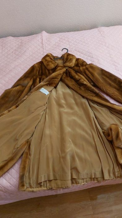 Норкова шуба довга