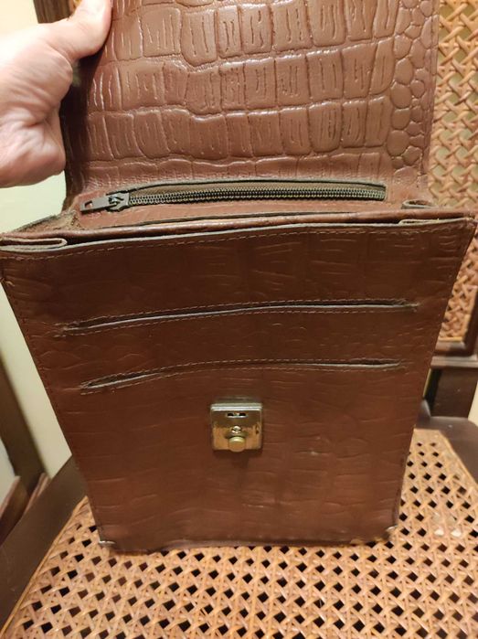 Mala tiracolo vintage, em pele