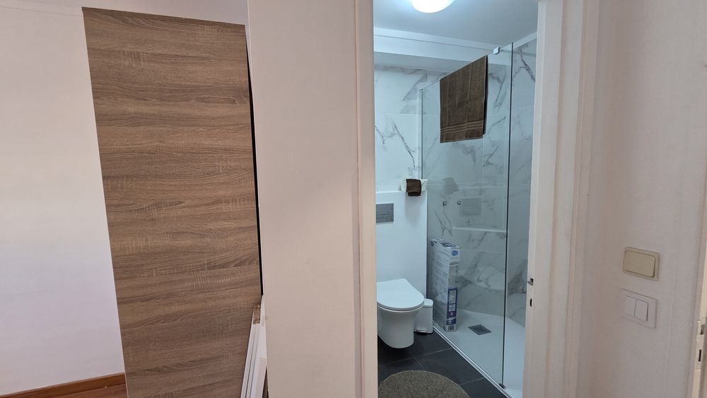 Quarto  confortável e espaçoso PARA CASAL  em Monte A