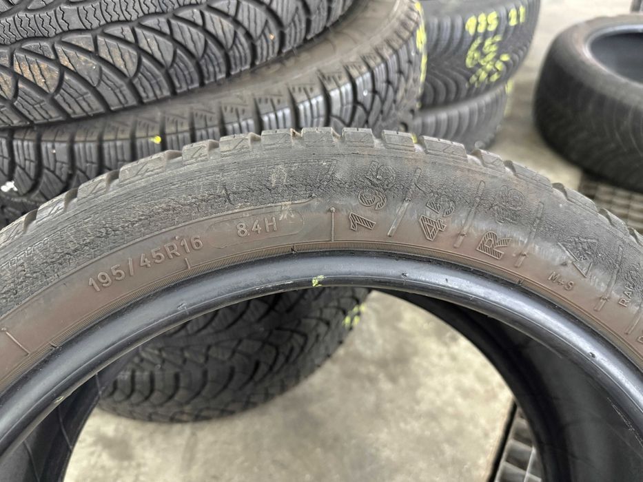 2x Opony Wielosezonowe 195/45R16 KLEBER QUADRAXER 2  Cena za 2szt