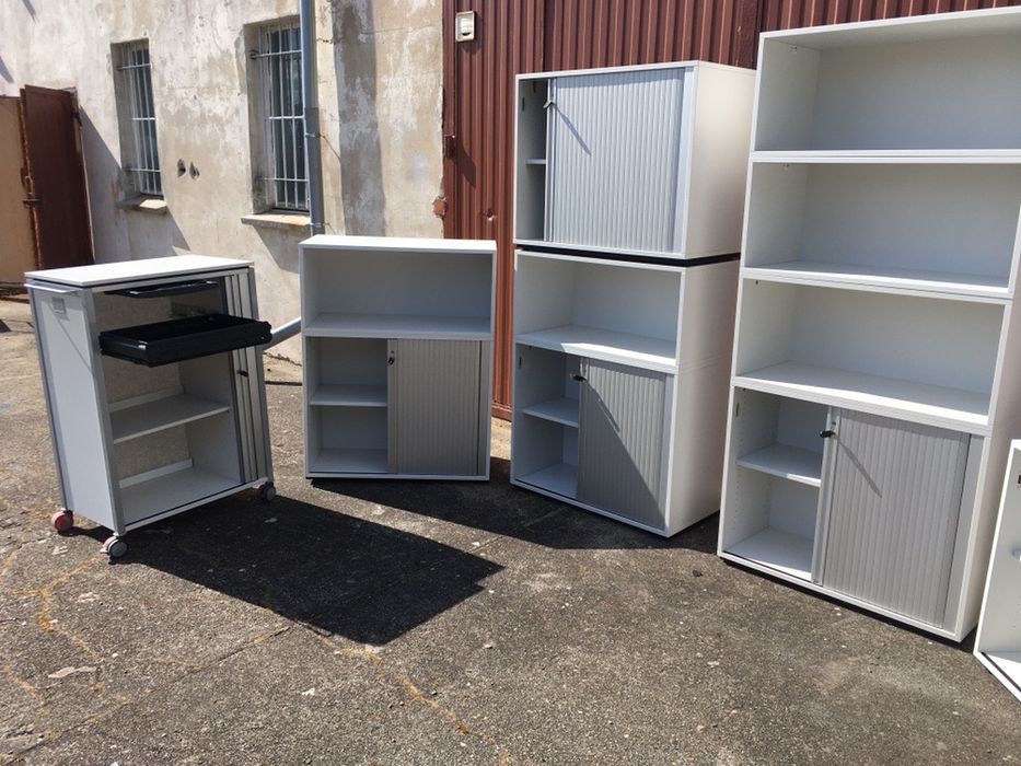 Szafa  z roletką na kluczyk