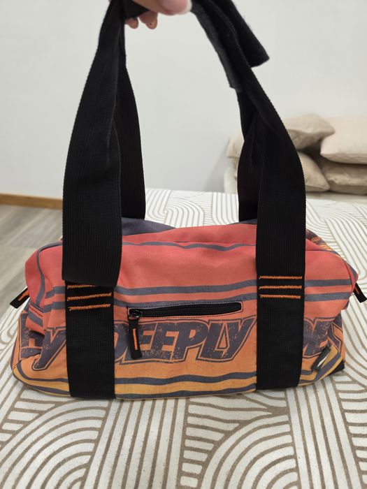 Saco desporto deeply