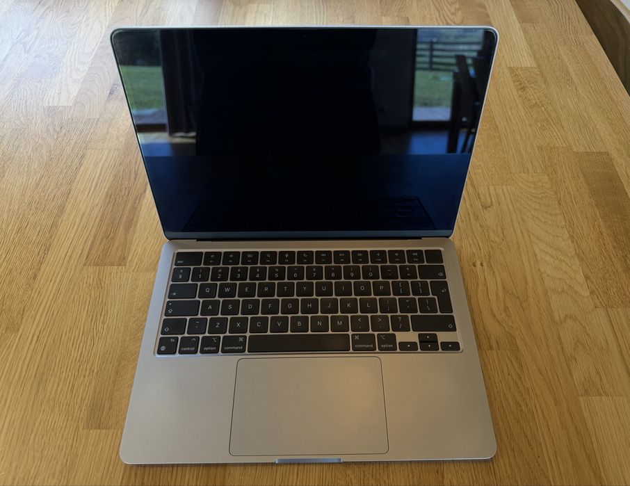 MacBook Air M2 13,6" 512GB SSD 8GB RAM Stan Idealny