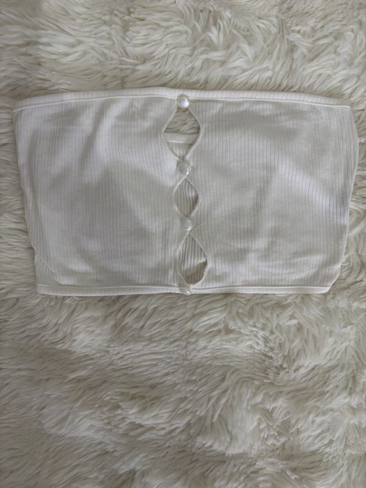 top z guziczkami shein