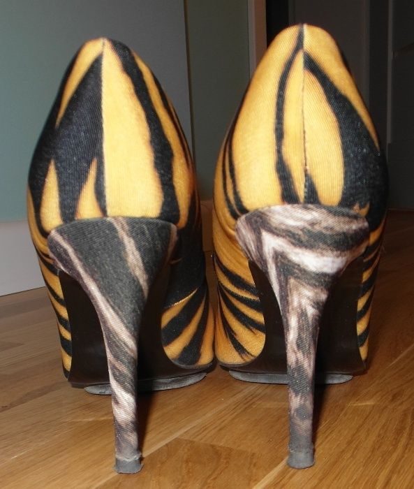 H&M czółenka szpilki panterka r.38