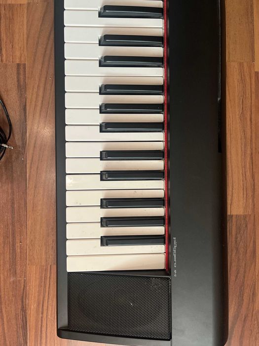 Цифрове піаніно Yamaha NP-12 (синтезатор) + педаль Yamaha FC 5