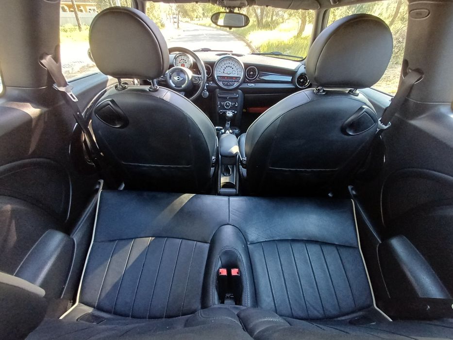 Mini diesel com teto panorâmico