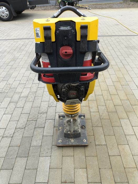 Skoczek Bomag BT 60G