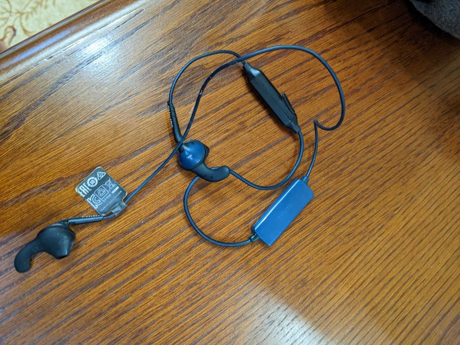 Безпровідні навушники Philips