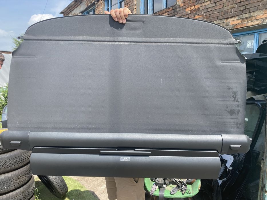 Шторка багажника Вольво V40 Volvo v40