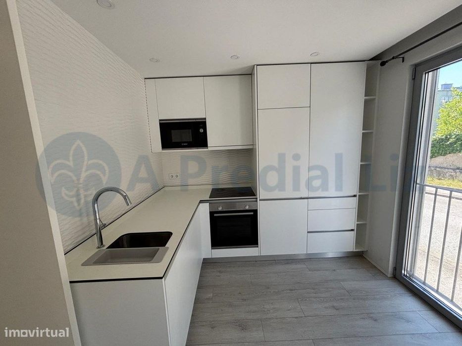 Apartamento T0 - Junto ao Palácio de Cristal / Santo António / ICBAS