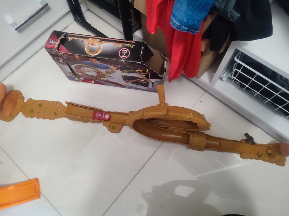 Tor Cars Disneya Pixar