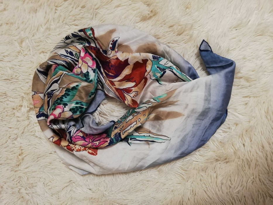 apaszka Aker 100% silk apaszka jedwabna Aker 100% jedwab