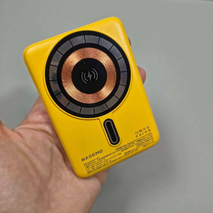 Новый магнитный повербанк для айфона 22,5Вт 50000 mAh