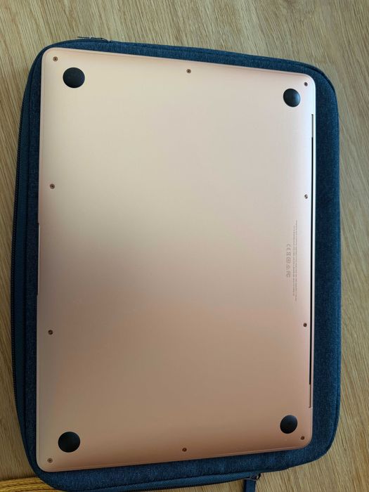 Macbook Air Retina 13-calowy 8GB